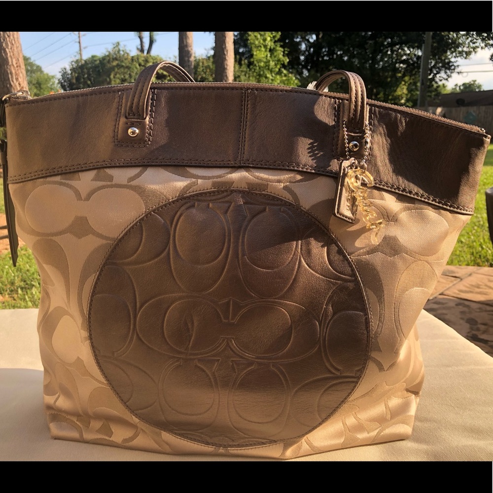 NWOT Coach Laura Signature Tote